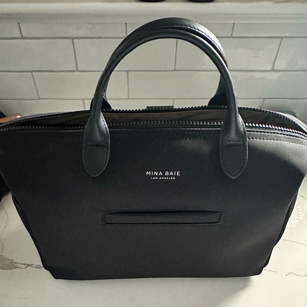 NWOT Mina Baie Emmy Mini Nylon in Black/Black with matching Baie Pouch